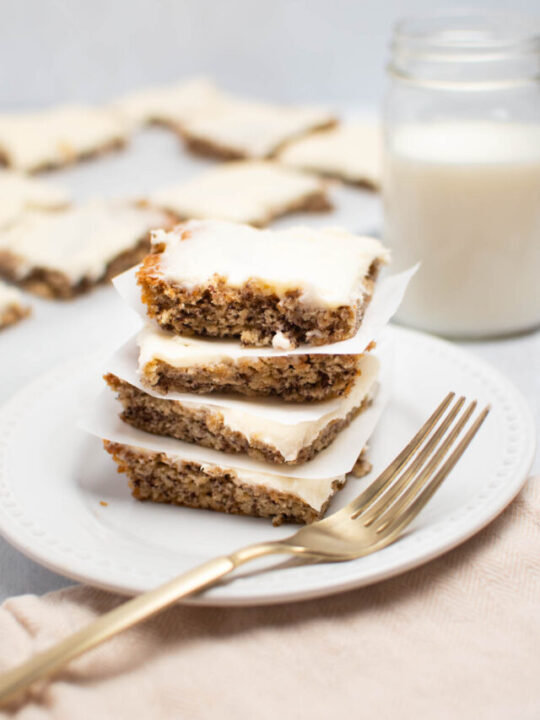 cropped-banana-bars-with-cream-cheese-frosting.jpg